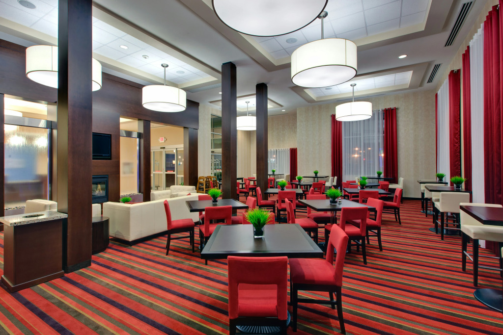 Holiday Inn Express Hotel & Suites Chatham South by IHG