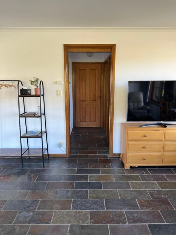 Bicheno getaway for two