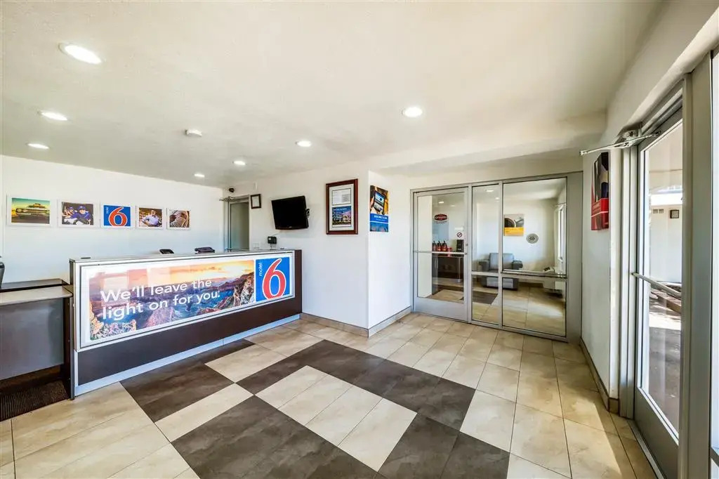 Motel 6-Dallas, TX - Farmers Branch