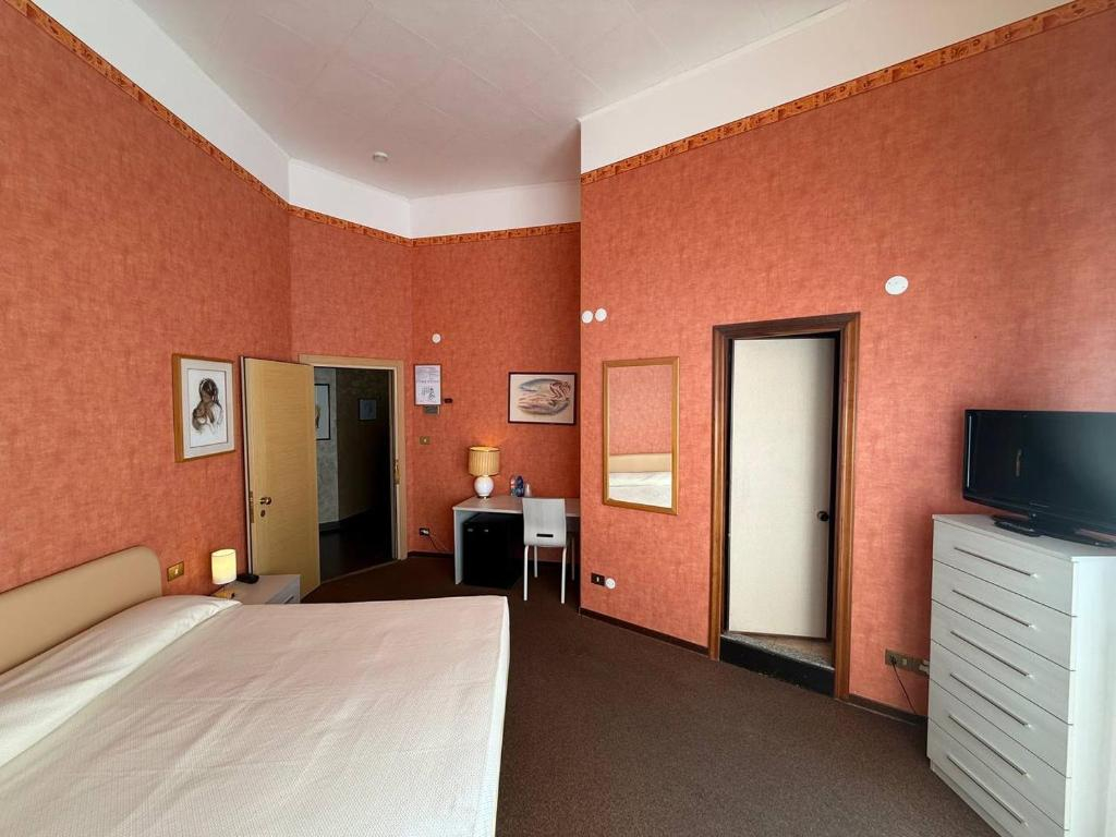 Hotel Corona
