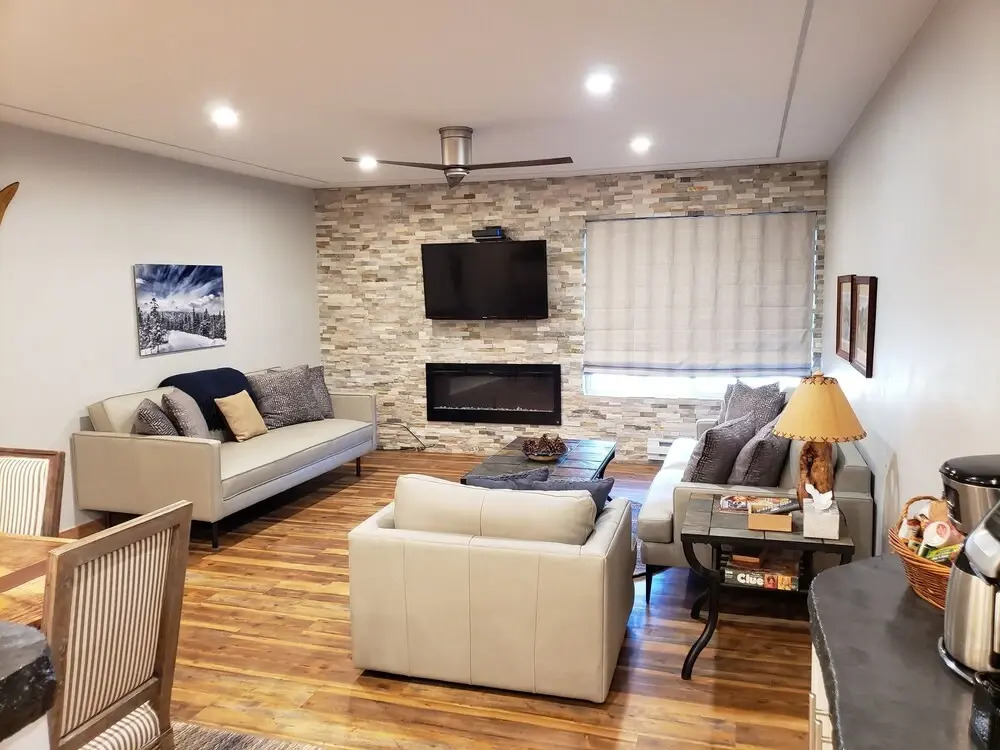 #1101 Ski-in & Huge One Bedroom in Blazing Saddles, Downtown Breck