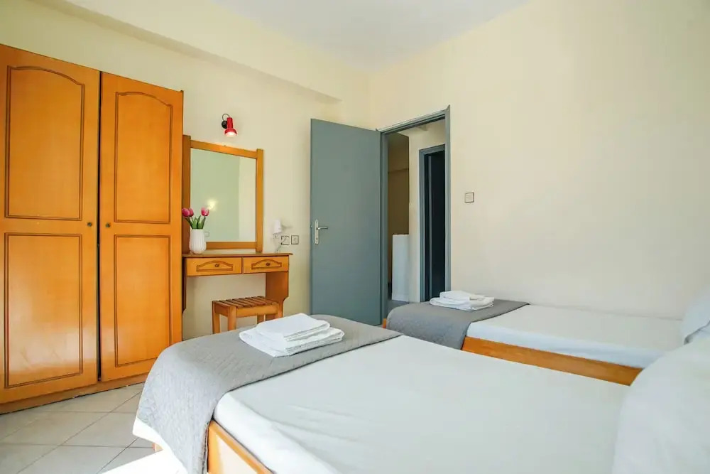 Solena Studios Kavos