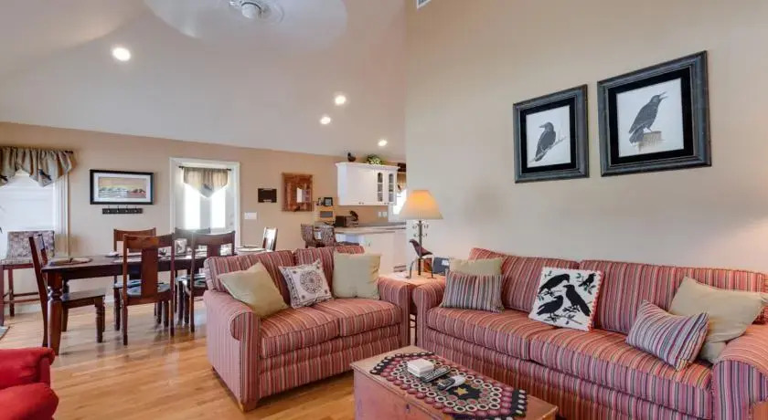 Crows Nest by Vacation Rental Pros