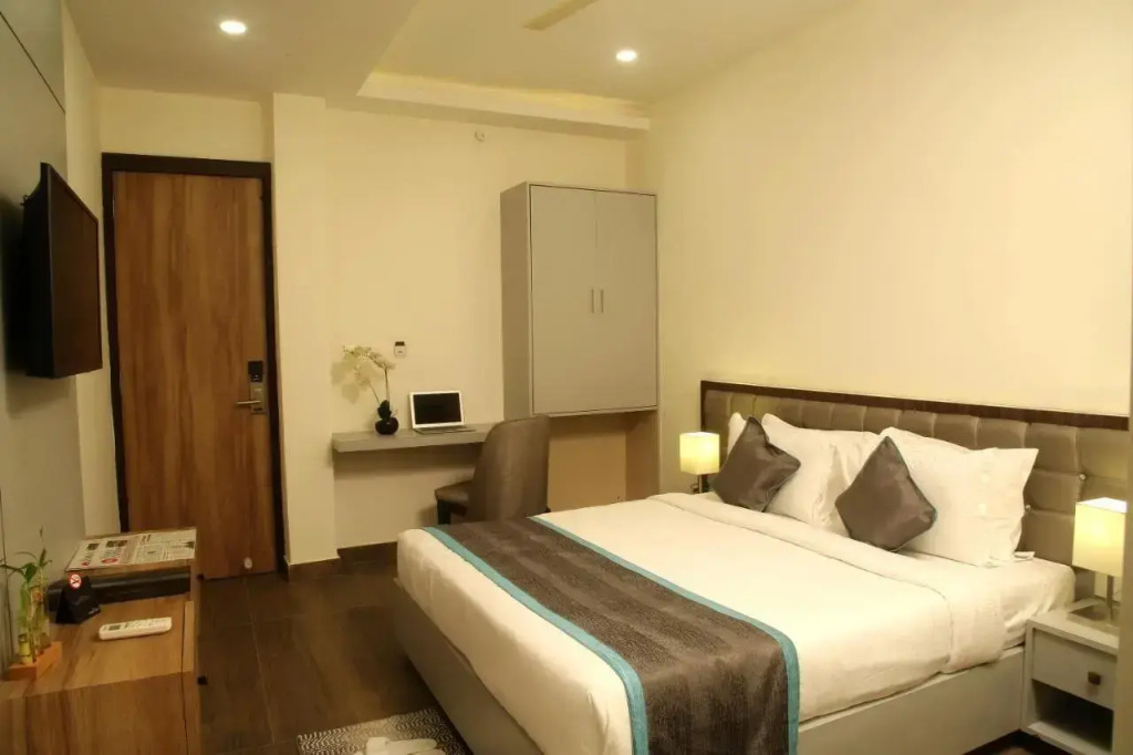PARK IRIS HOTELS, MG Road