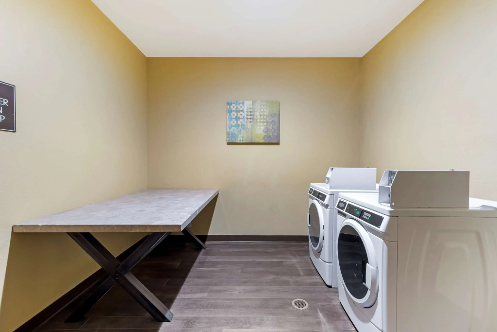 Best Western Plus DFW Airport Suites