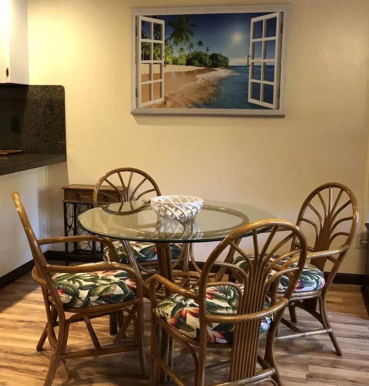 Kihei Resort 128 1 Bedroom Condo by RedAwning
