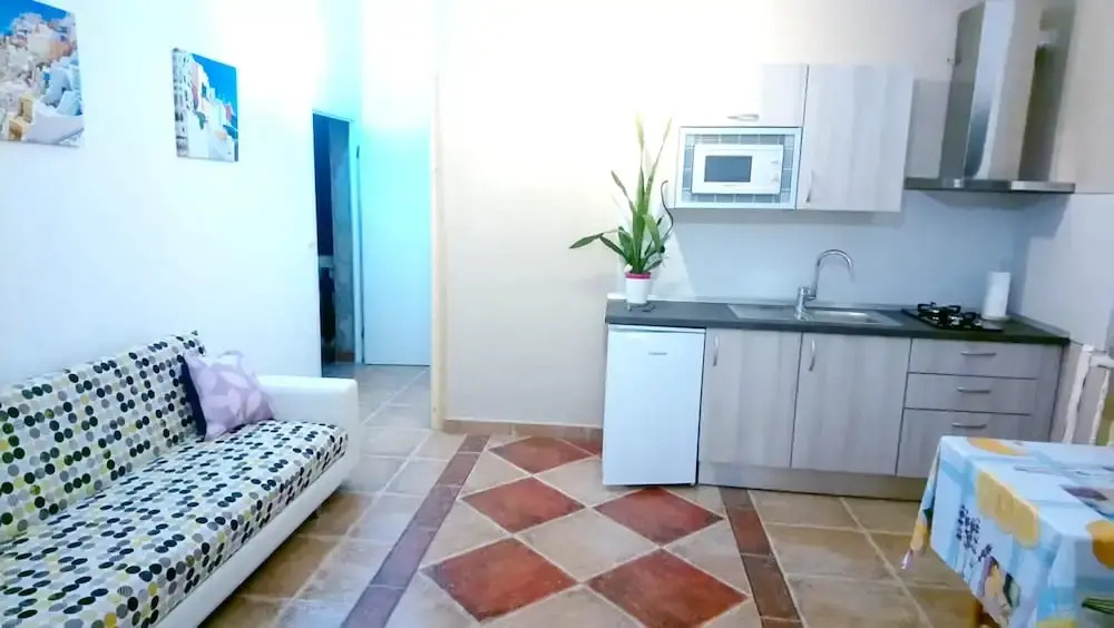 Studio in Tuineje, With Wonderful Mountain View, Enclosed Garden and Wifi