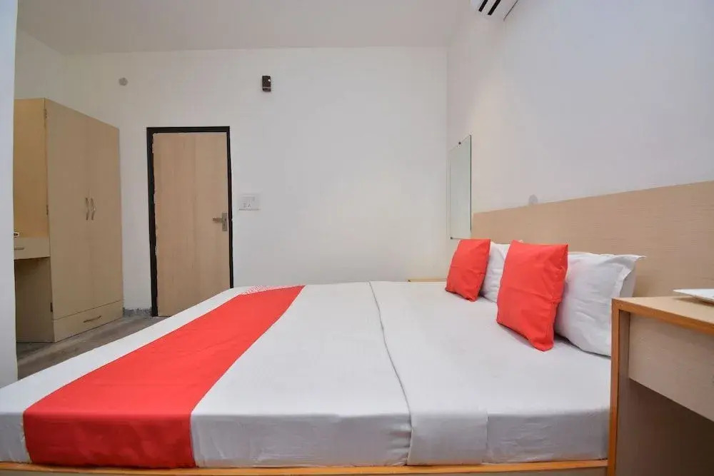 Oyo 30695 Hotel Vinayak Inn