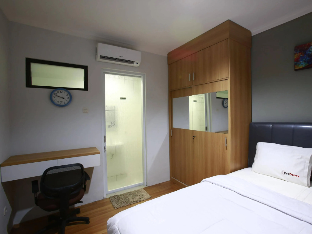 RedDoorz @ Cipete Utara