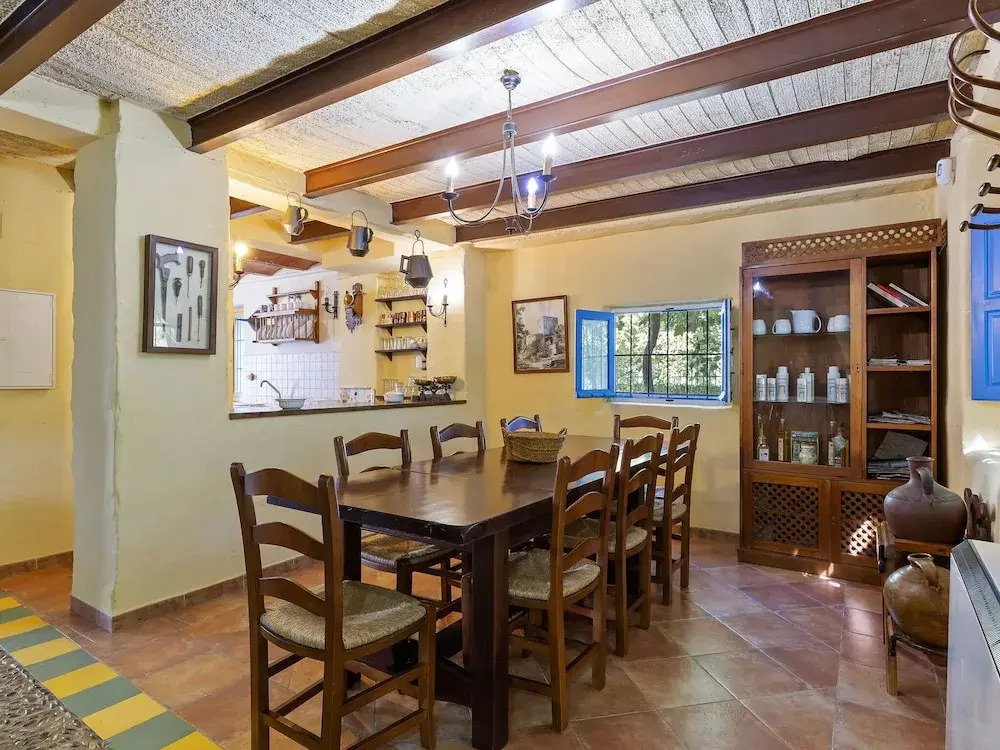 Delightful Mansion in Huétor-Tájar near Sea