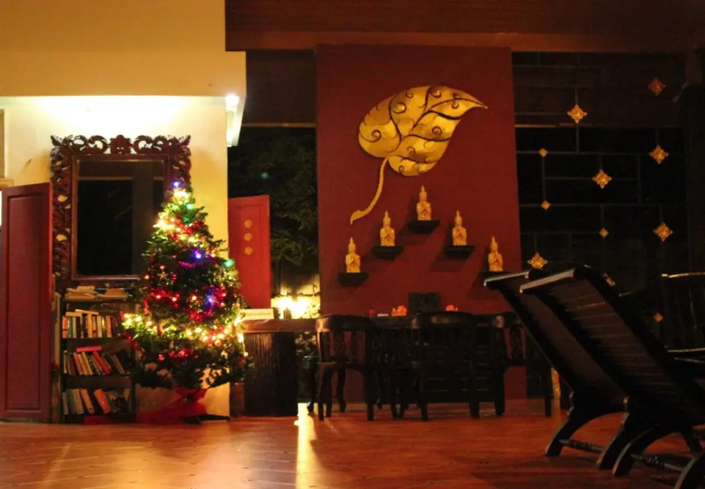Отель Koh Ngai Thanya Beach Resort