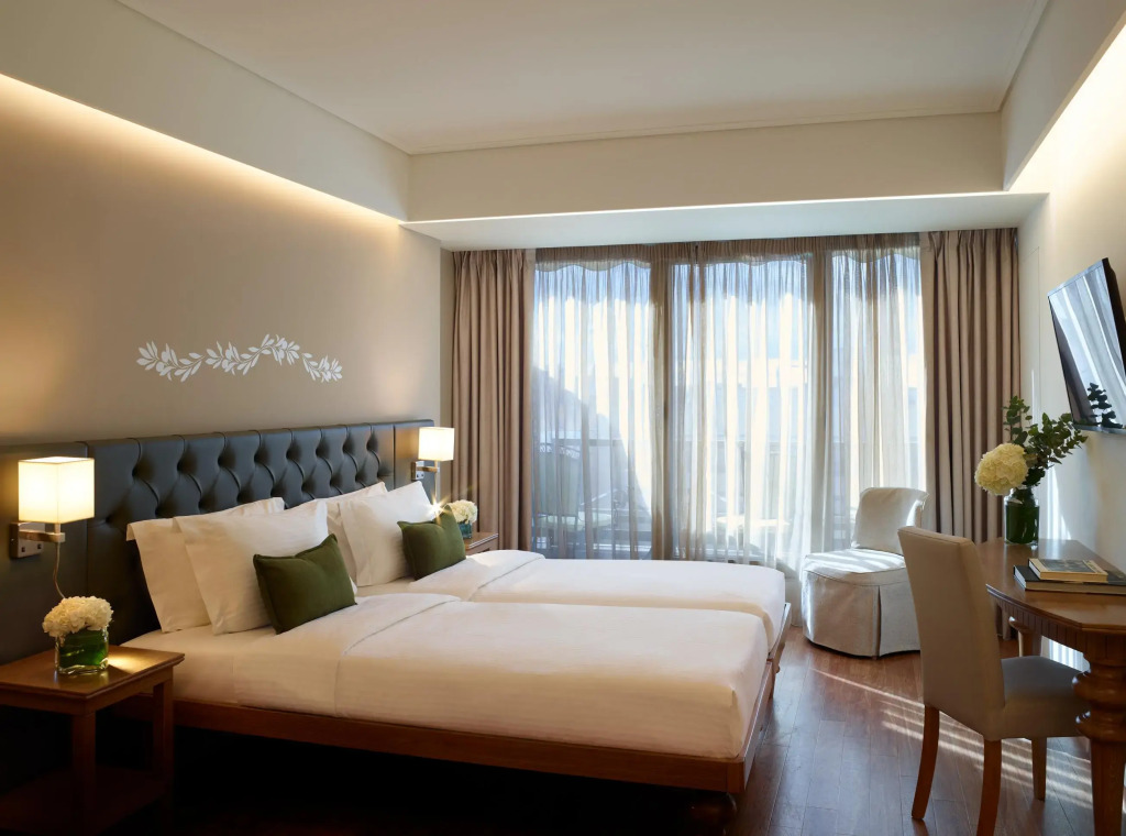 Titania Hotel