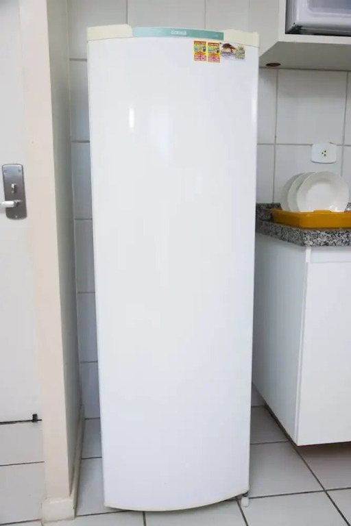 NA BEIRA MAR DE PAJUCARA - EDIFICIO NEO 2 - APARTAMENTO COM 02 QUARTOS - TEM VARANDA- VISTA LATERAL DO MAR - AVENIDA DOUTOR ANTONIO GOUVEIA 1081- CONSUMO ELETRICO É PAGO No CKECK-OUT 1KWH É 1,35 REIAS