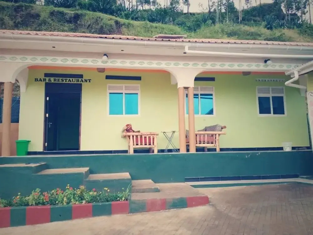 Sipi Travellers Lodge
