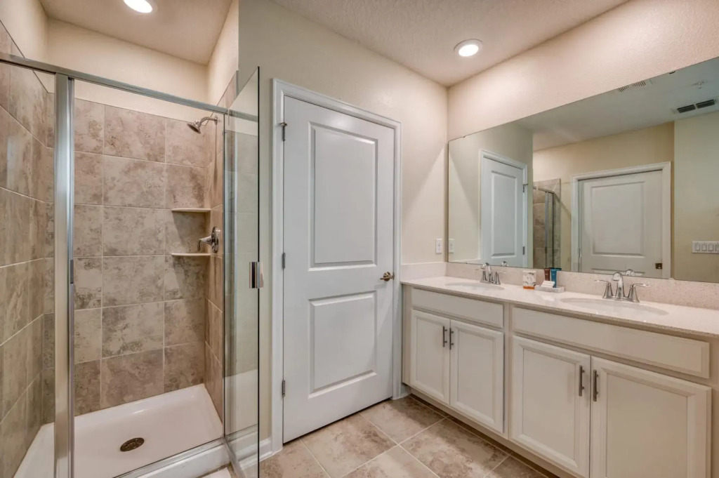 Comfortable and charming home near Disney