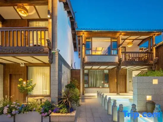 Musk·Villa Guanxueshan Zizai Courtyard Homestay (Lijiang Ancient City Dashuiche Branch)