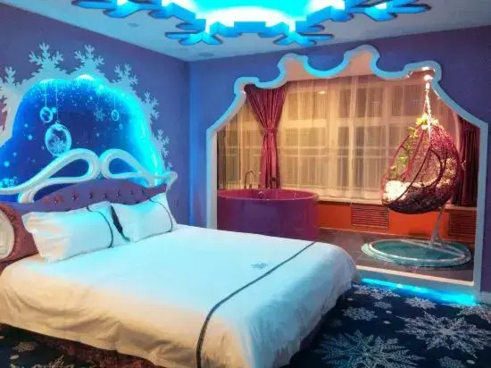 Yinhe Theme Apartment (Taiyuan Shimao Shop)