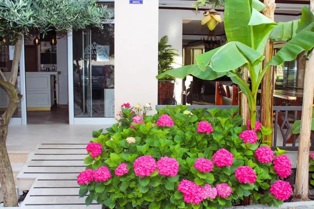 Sun Village Apartments