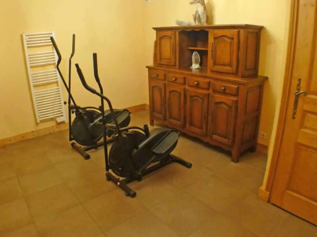 Chalet spacieux 12 pers, animaux admis, parking, Wi-Fi - FR-1-629-1