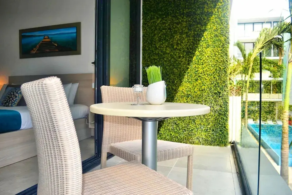 Modern Department With the Best Location, Skybar & Gym