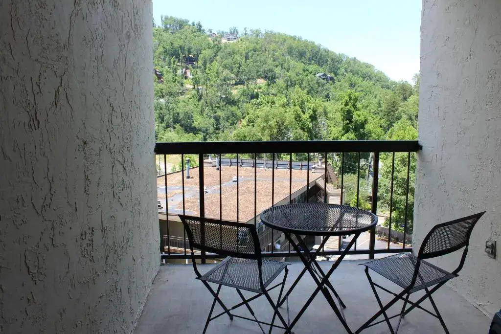 Gatlinburg Chateau 407