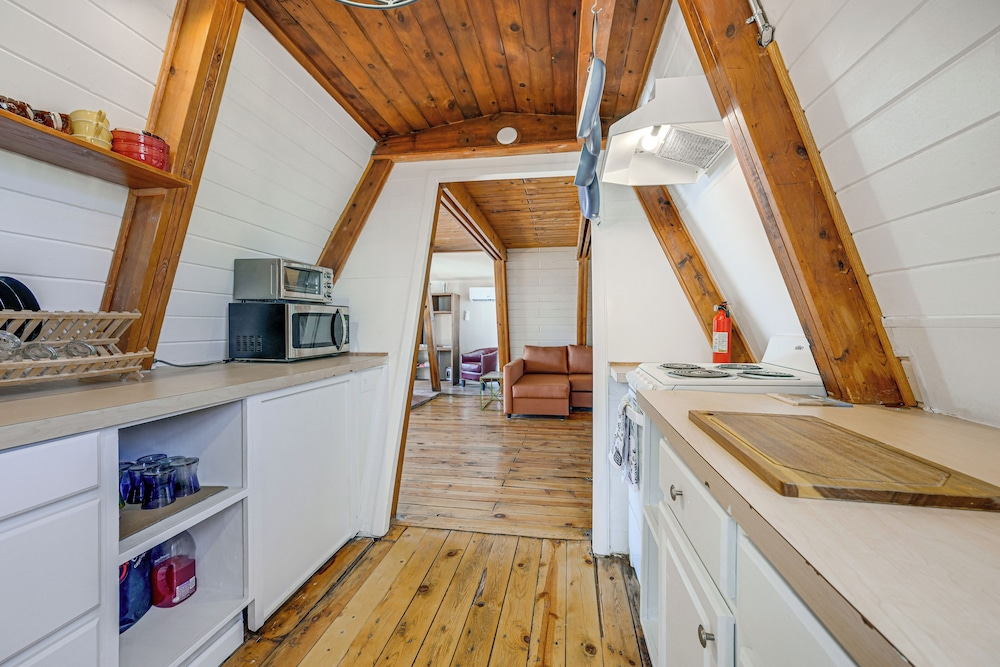 Hike, Bike & Atv! A-frame Rimrock Cabin w/ Views