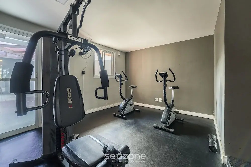Apt in Condo w/ Pool and Gym Rgk1202