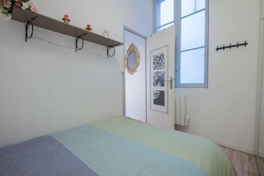 Charming Apartment On The Pedestrian Street Of The