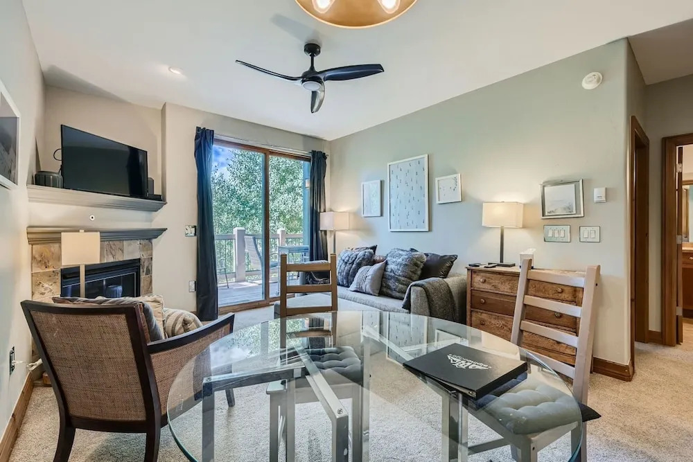Cozy 1BR Near Trails w/ Shuttle to Slopes and Town