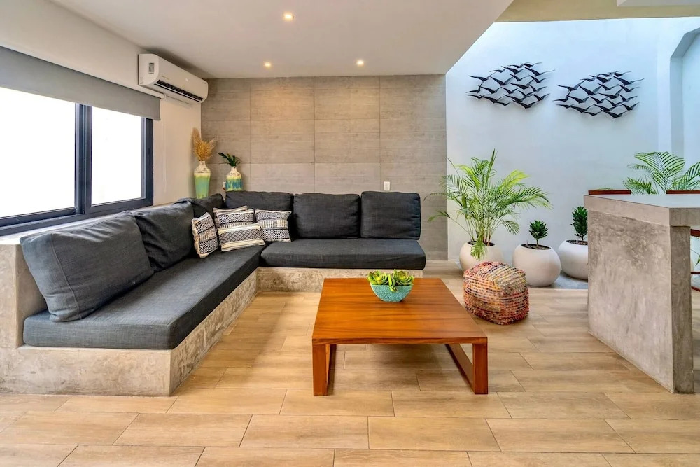 2 Br Great Located Spacious Amazing Terrace