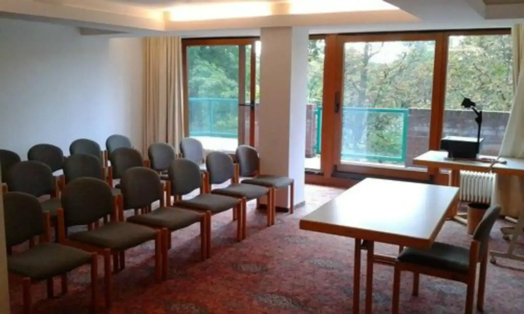 Solitaire Hotel
