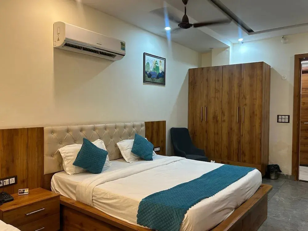 Hotel Moon Regency I Couple and Corporate Friendly I Panipat
