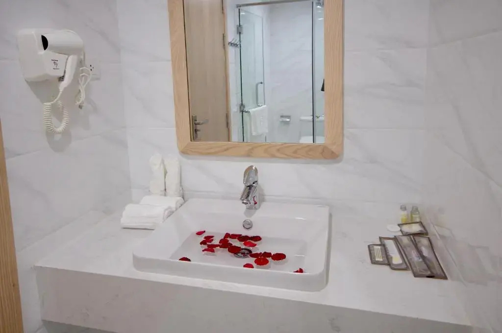 Gibson Hotel Nha Trang