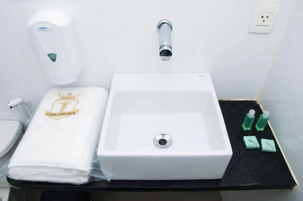 Samba Palace Hostel