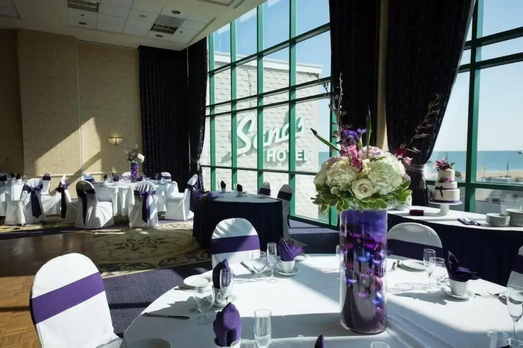 Atlantic Sands Hotel & Conference Center