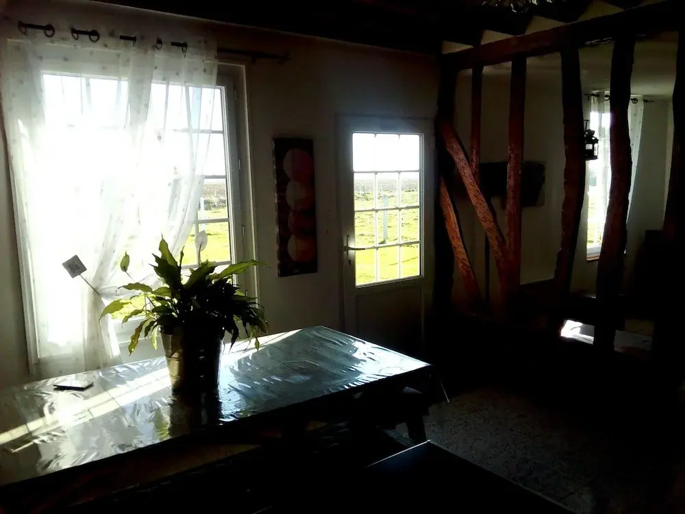 House With 2 Bedrooms in Épreville-en-lieuvin, With Enclosed Garden an