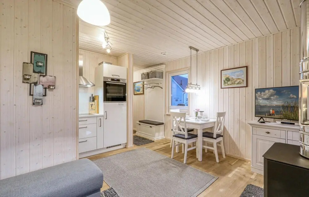 Nice Home In Ostseeresort Olpenitz With Sauna