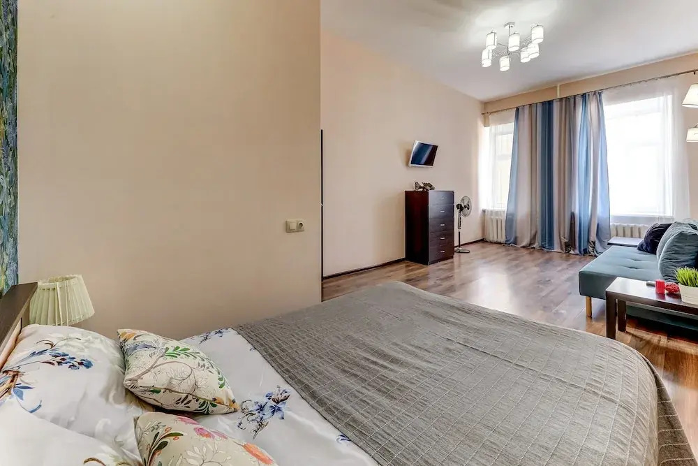 Home4day на ул. Марата