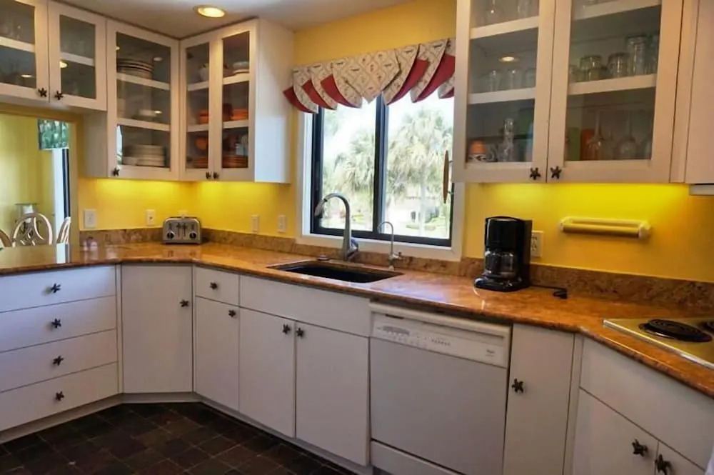 KEN407 5 Bedroom Holiday Home by Marco Naples Vacation Homes