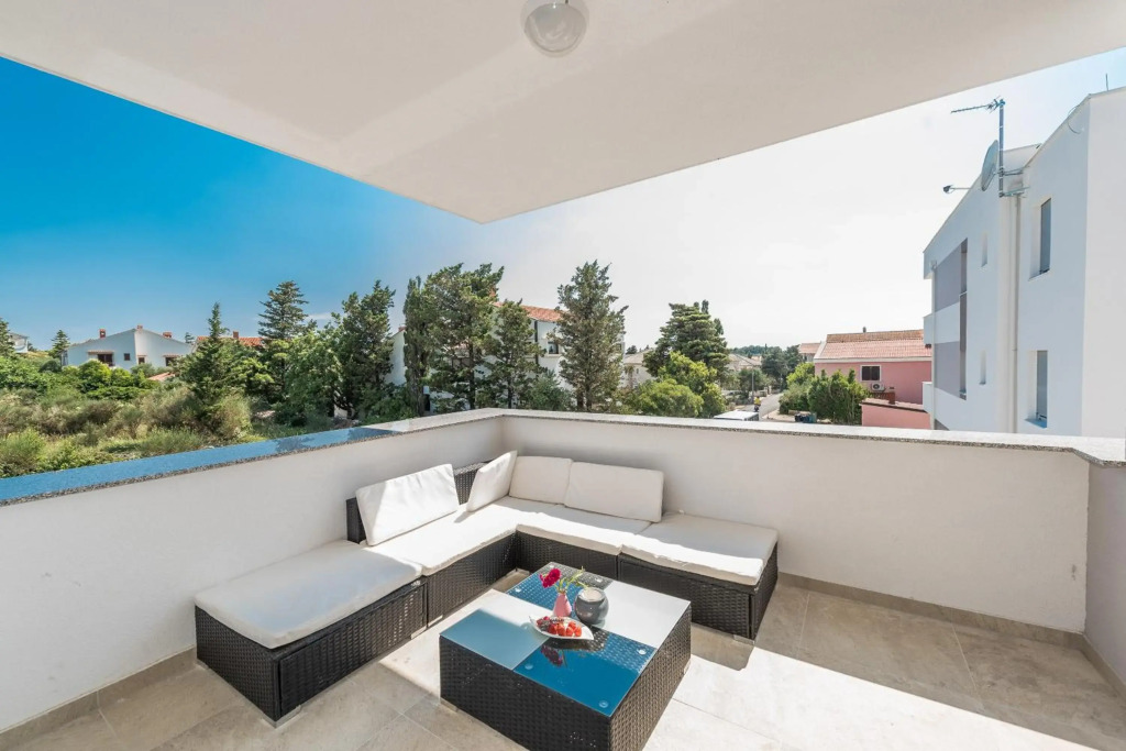 Villa Star 4 luxury apartment with a pool