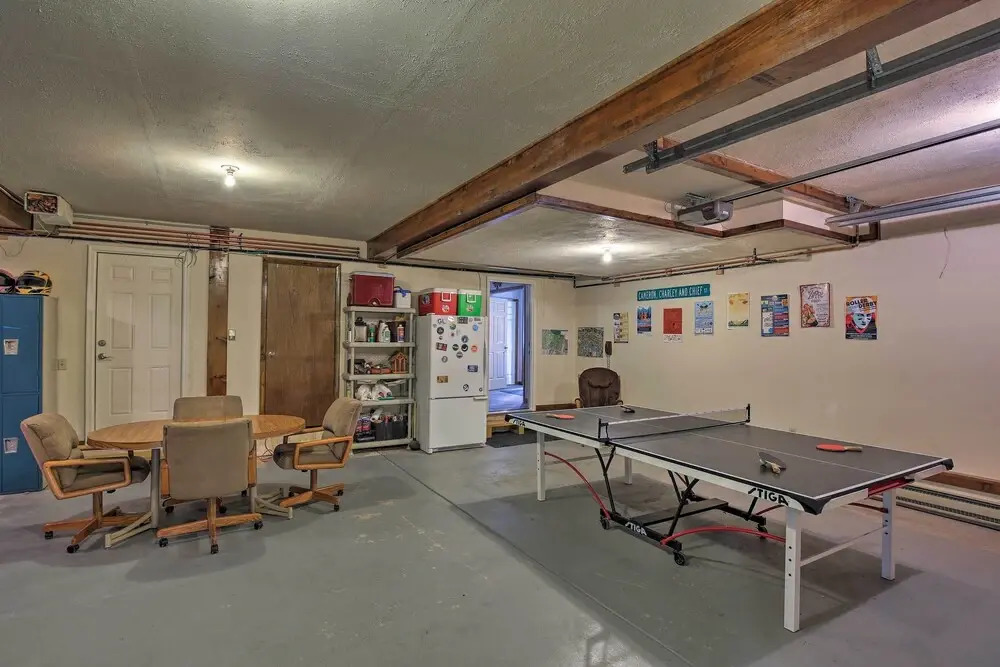 Luxurious Grand Lake Vacation Rental w/ Hot Tub!