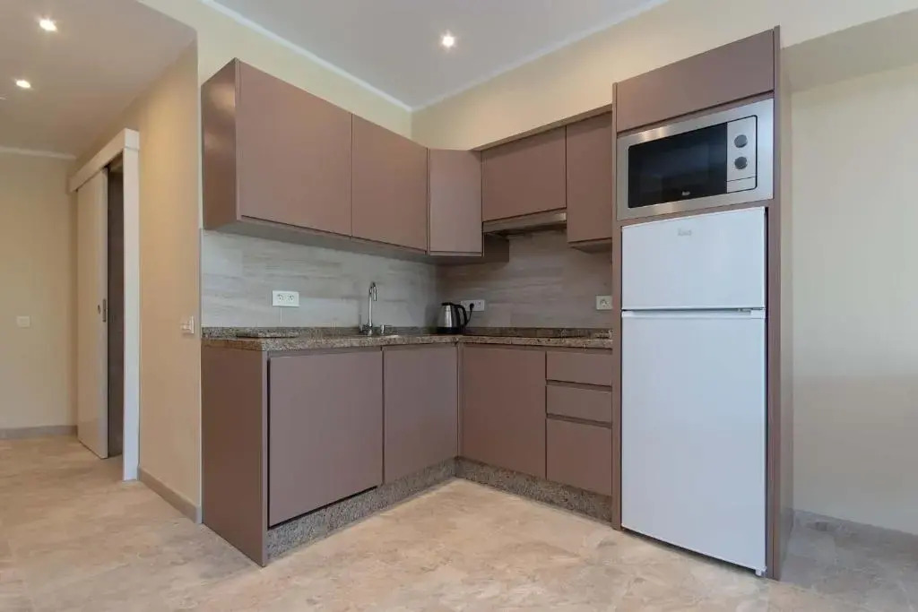 Altamira 73 - One Bed