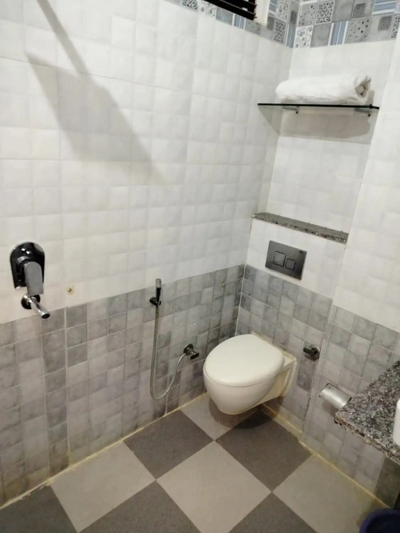 Hotel White House Residency By GRB