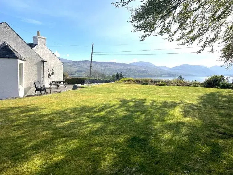 Tigh Grianach