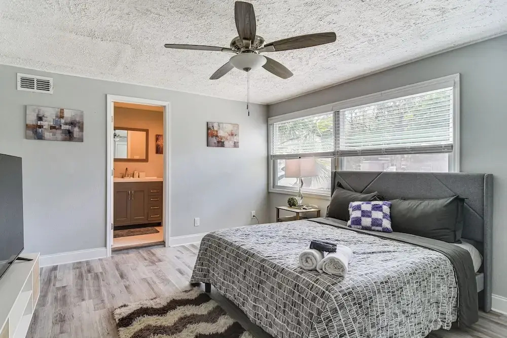 7 Mi to Beach: Updated Home w/ Pool in Seminole