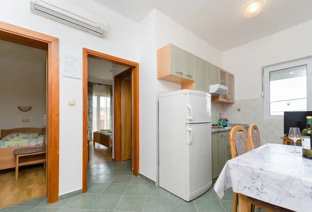 Apartments and Room Ljubica