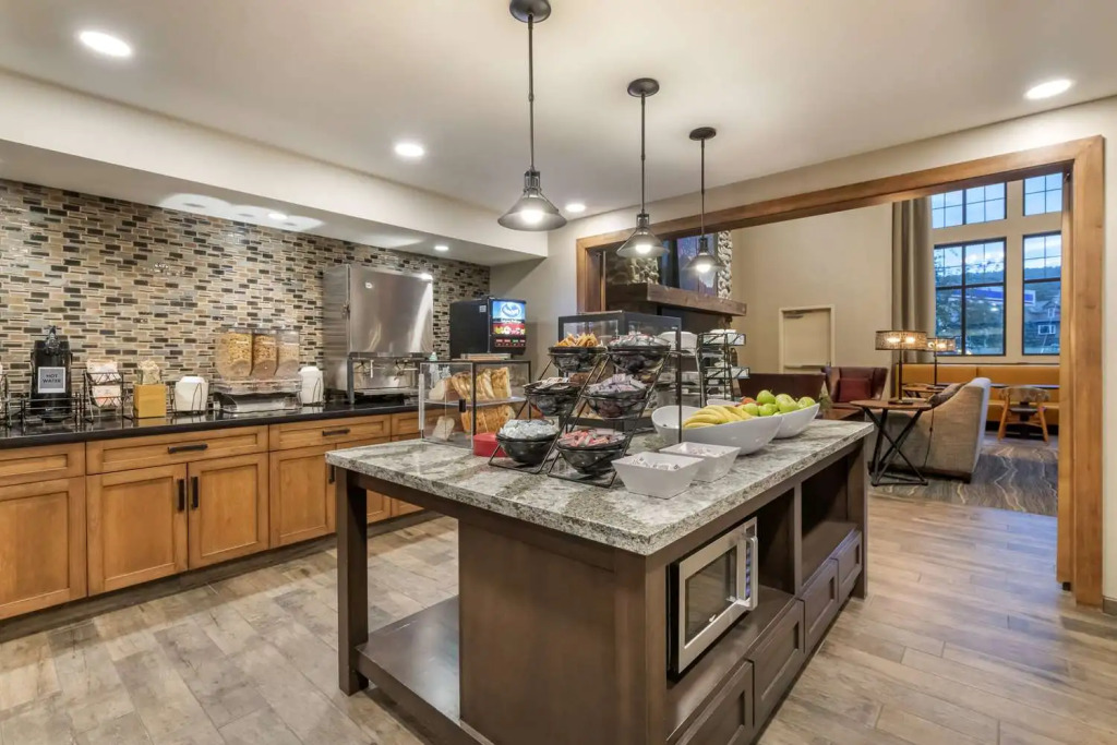 Best Western Plus Superior Inn & Suites