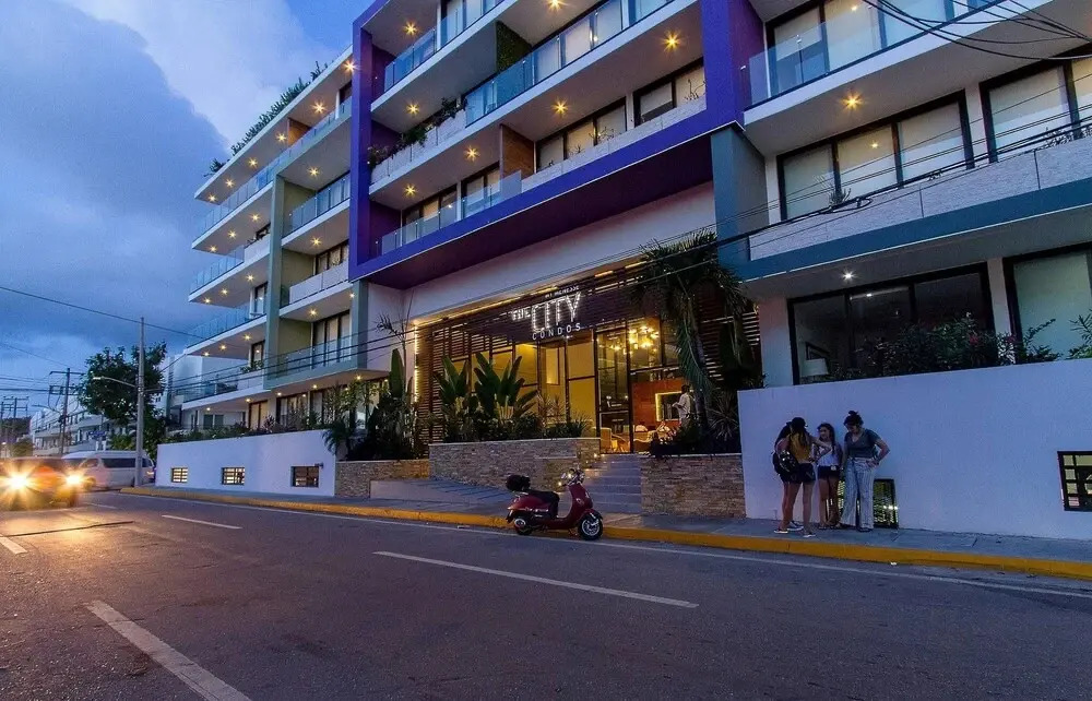 Studio close to 5th Av, with Amazing Roof Pool View, Gym, Spa and more