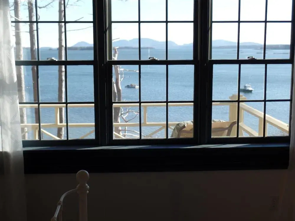 Acadia Bay Inn