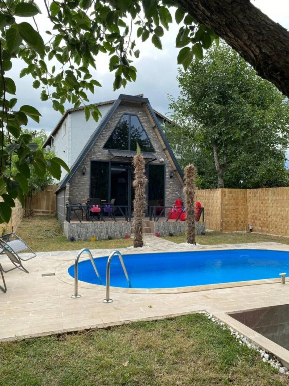 Sleek Bungalow with Private Pool near Sapanca Lake